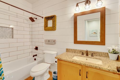 35205 30 Dr, Phoenix AZ 85017-4157 exterior