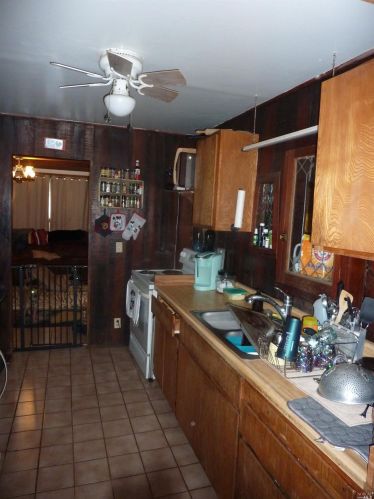 5480 Canyon Rd, Willits CA  95490-9242 exterior