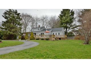 20 Burr Ave, Barrington, RI 02806-4205