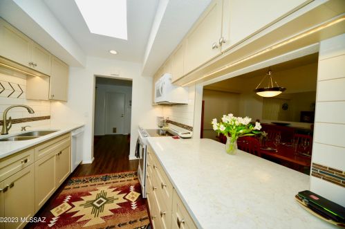 297 Calle Herboso, Green Valley AZ  85614-4114 exterior