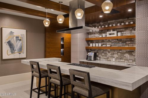 6166 Scottsdale Rd, Scottsdale AZ 85253-5413 exterior