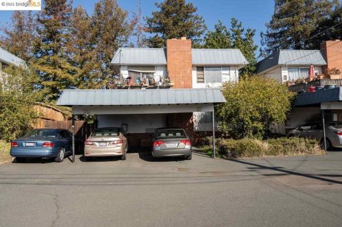 1061 L St, Benicia, CA 94510-2421