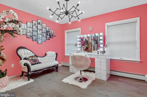 319 Equus Dr, Camp Hill PA  17011-8350 exterior