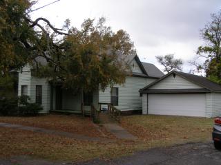 800 1st St, Heavener, OK 74937-3210