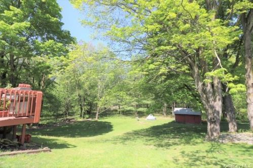 230 Union St, Montgomery, NY 12549-1312