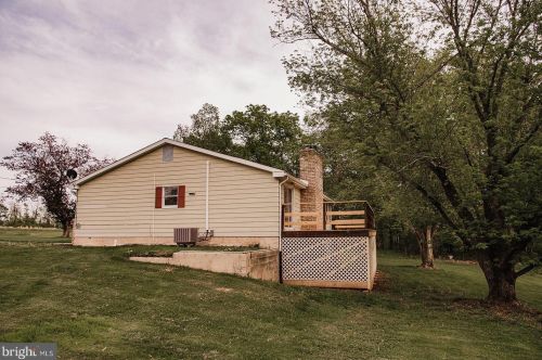 15 Stultz Rd, Charnita, PA 17320-9248