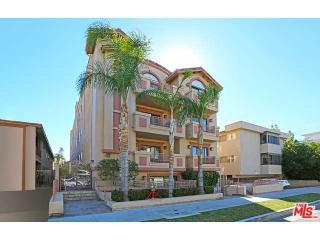 11692 Darlington Ave, Los Angeles CA  90049-4717 exterior