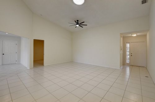 2350 13th St, Delray Beach, FL 33445-1323