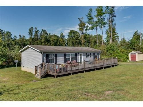 114 Neely Dr, Hendersonville, NC 28792-8380