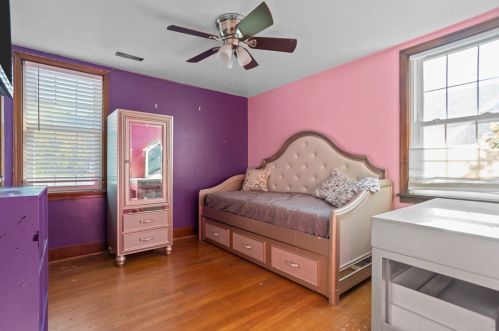 124 Larkspur St, Whitaker PA  15120-2205 exterior