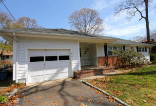 617 Riverside Dr, Wall Township, NJ 07753-5638