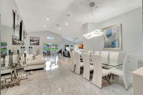 9601 Harbour Lake Cir, Boynton Beach, FL 33437-3810