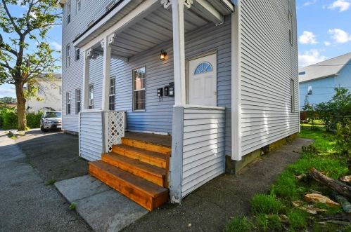 91 Southgate St, Worcester MA  01603-2846 exterior