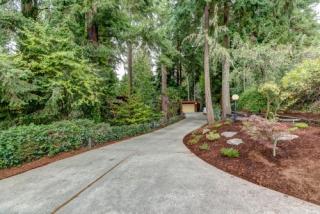 17521 72nd Ave, Edmonds WA  98026-5105 exterior