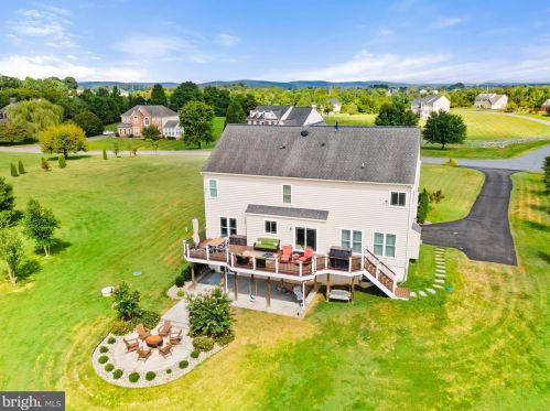 38731 Bettis Dr, Hamilton, VA 20158-9709