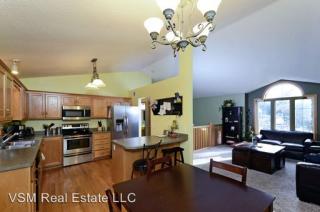 1520 Winnetka Ave, Champlin MN  55316-2051 exterior