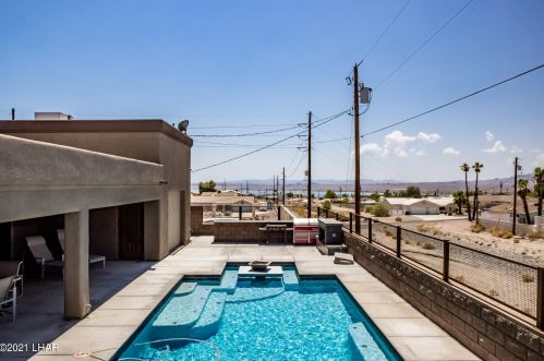 2481 Inverness Dr, Lake Havasu City AZ  86404-1272 exterior