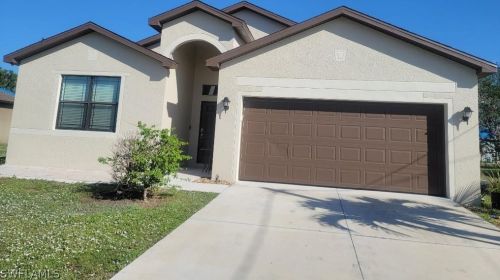 4533 10th Ave, Cape Coral, FL 33914-8650