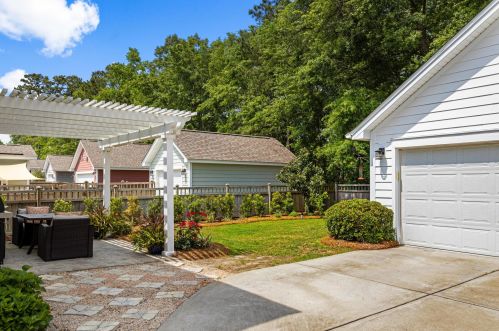 1654 Sparkleberry Ln, Johns Island SC  29455-3814 exterior