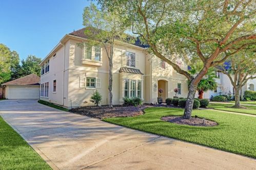 3114 Sea Channel Dr, Taylor Lake Village, TX 77586-1680
