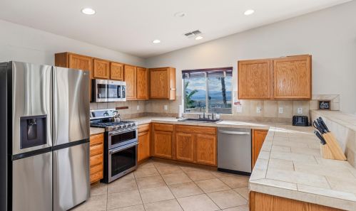 9805 Verbena Dr, Desert Hot Springs CA  92240-1908 exterior