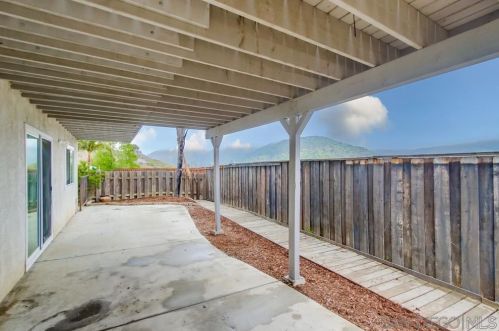 9150 Sesi Ln, Lakeside CA  92040-5800 exterior