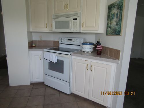 3016 Five Iron Dr, Fort Pierce, FL 34952-3163