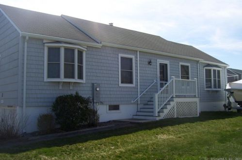 8 Cove St, Groton CT  06340-8909 exterior