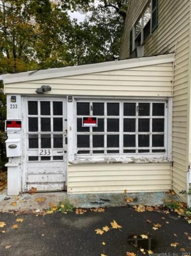 233 Glenbrook Rd, Stamford, CT 06906-2514
