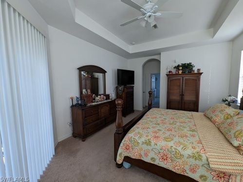 938 5th Pl, Cape Coral FL  33990-2828 exterior