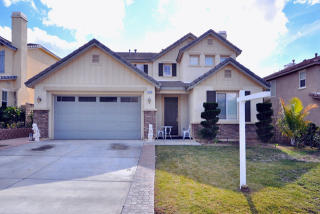 19548 Castille Ln, Santa Clarita, CA 91350-3875