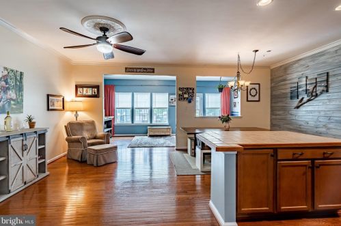 155 Fawn Dr, Gilbertsville PA  19525-8103 exterior