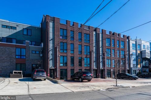 745 20th St, Philadelphia PA  19130-2003 exterior
