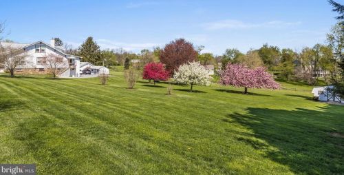 123 Old Kennett Rd, Kennett Sq PA  19348-2631 exterior