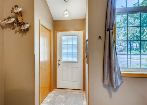 8352 Copperfield Way, South Saint Paul, MN 55076-3366