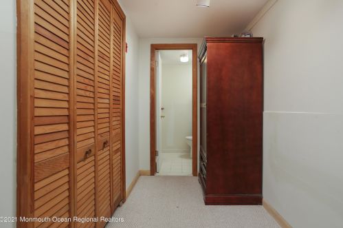 237 Shore Dr, Monmouth Hills NJ  07732-1567 exterior