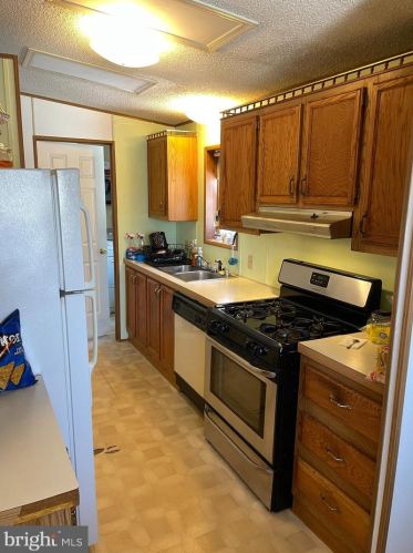 170 Zion Church Rd, Red Lion PA  17356-8400 exterior