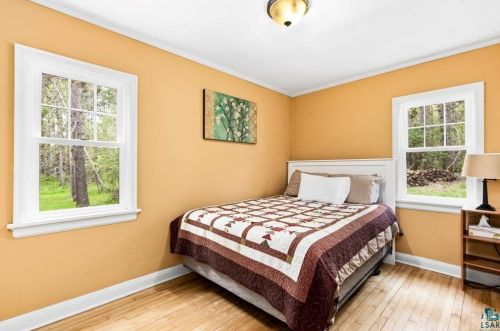 4011 Nelson Rd, Duluth MN 55803-2722 exterior