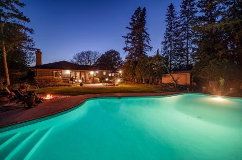 301 Parkview Ter, Minneapolis, MN 55416-3430