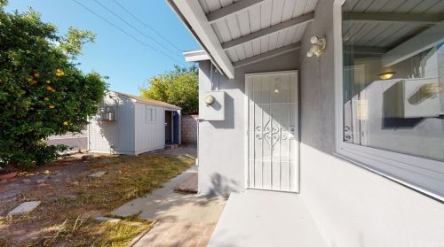 8712 Twana Dr, Garden Grove CA  92841-1900 exterior