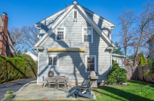 75 Valley View Dr, Morristown NJ  07960-5615 exterior