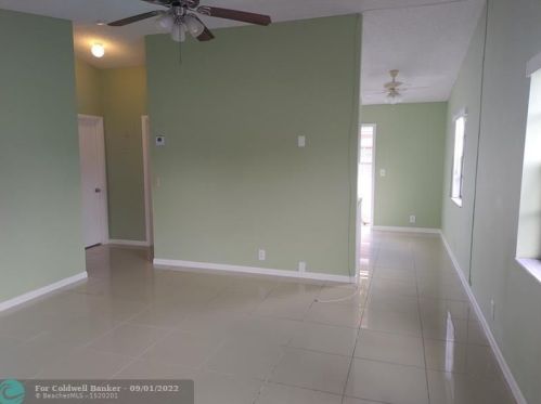 37 4th Ter, Dania Beach FL  33004-4135 exterior