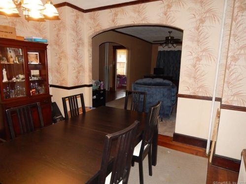 51 Southmayd Rd, Waterbury, CT 06705-2031