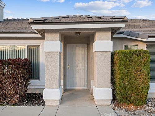 16802 Grant St, Victorville, CA 92395-9279