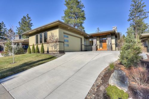 2328 Bens Ct, Bend, OR 97701-5789