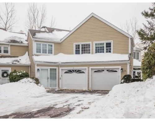 12 Mallard Ln, Walpole, MA 02081-4304