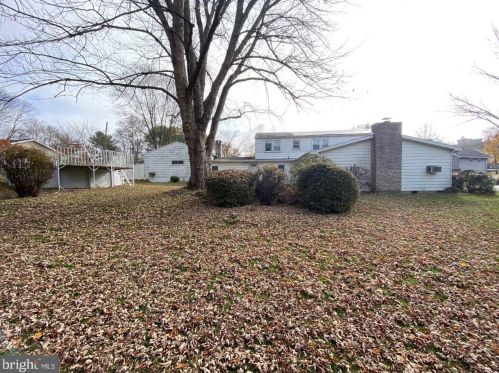 825 Elizabeth Dr, Molino PA  17961-1503 exterior