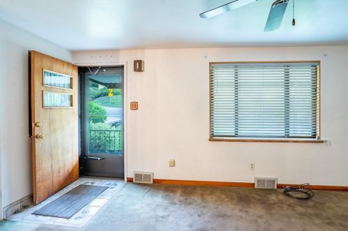 3520 Willett Rd, Pittsburgh, PA 15227-4447