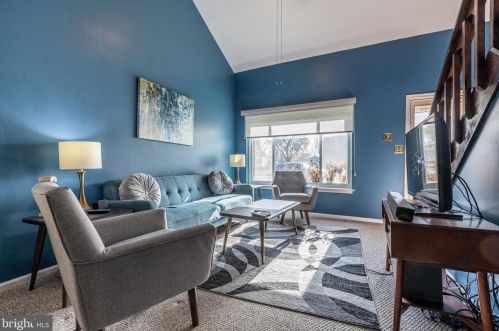 215 Grn Blade Dr, Dover DE  19904-2643 exterior