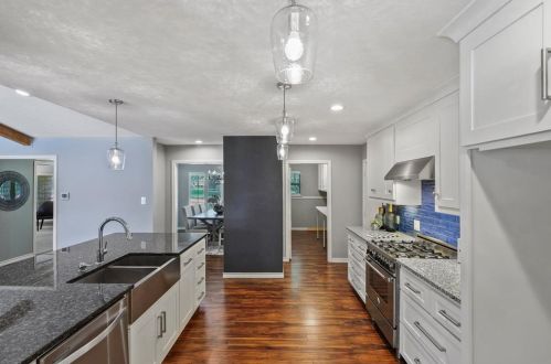 7507 Cliffbrook Dr, Dallas TX  75254-8012 exterior